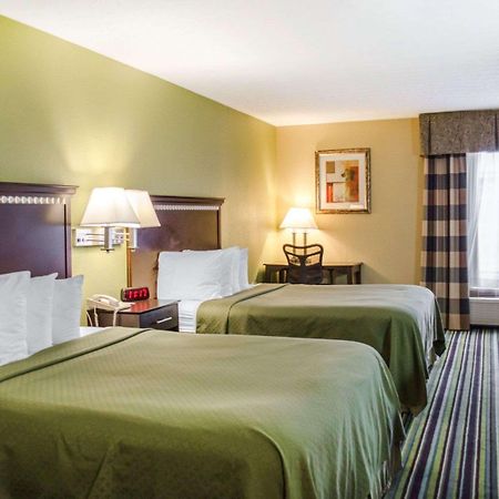 Quality Inn & Suites Medina - Akron West Exteriér fotografie