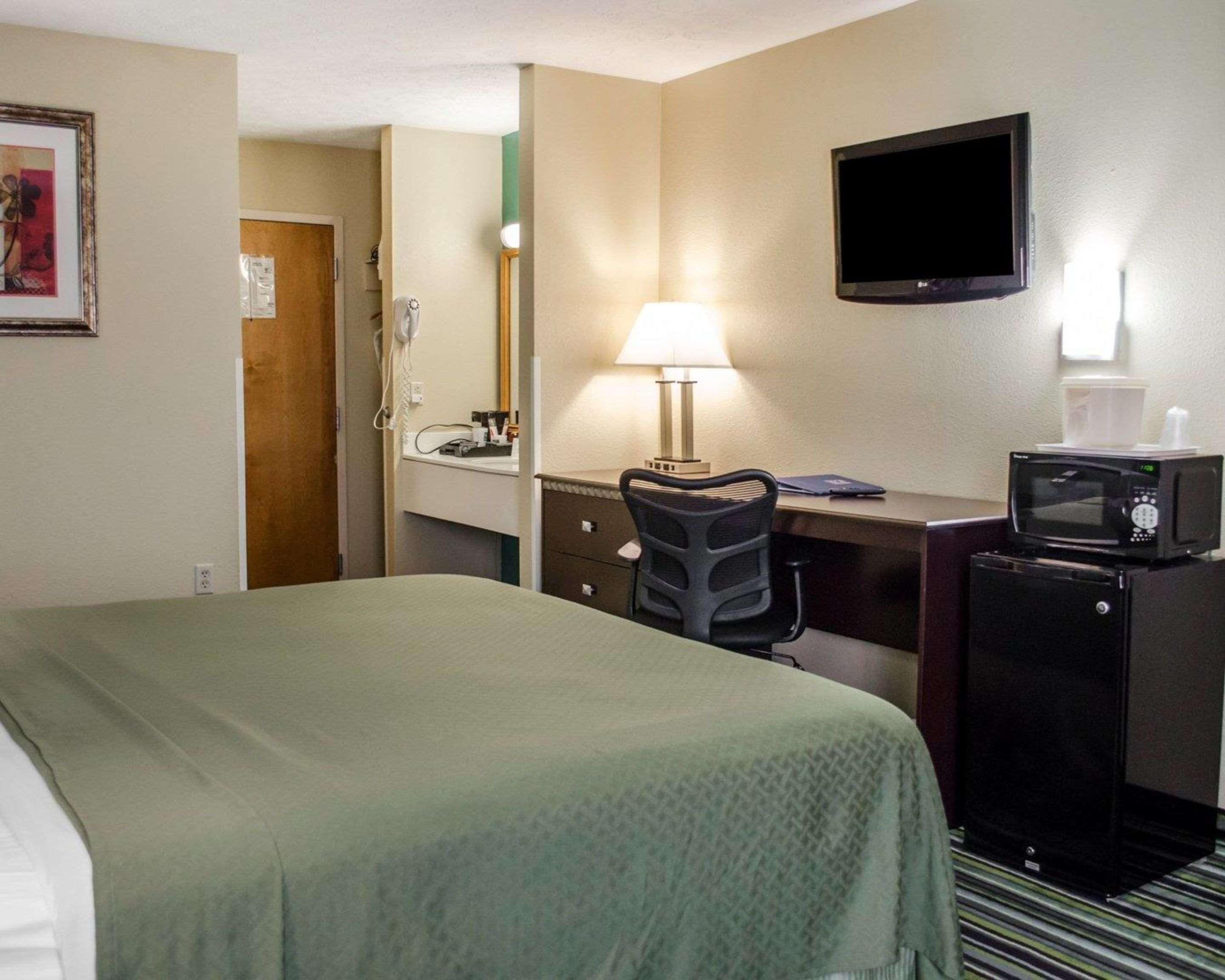 Quality Inn & Suites Medina - Akron West Exteriér fotografie