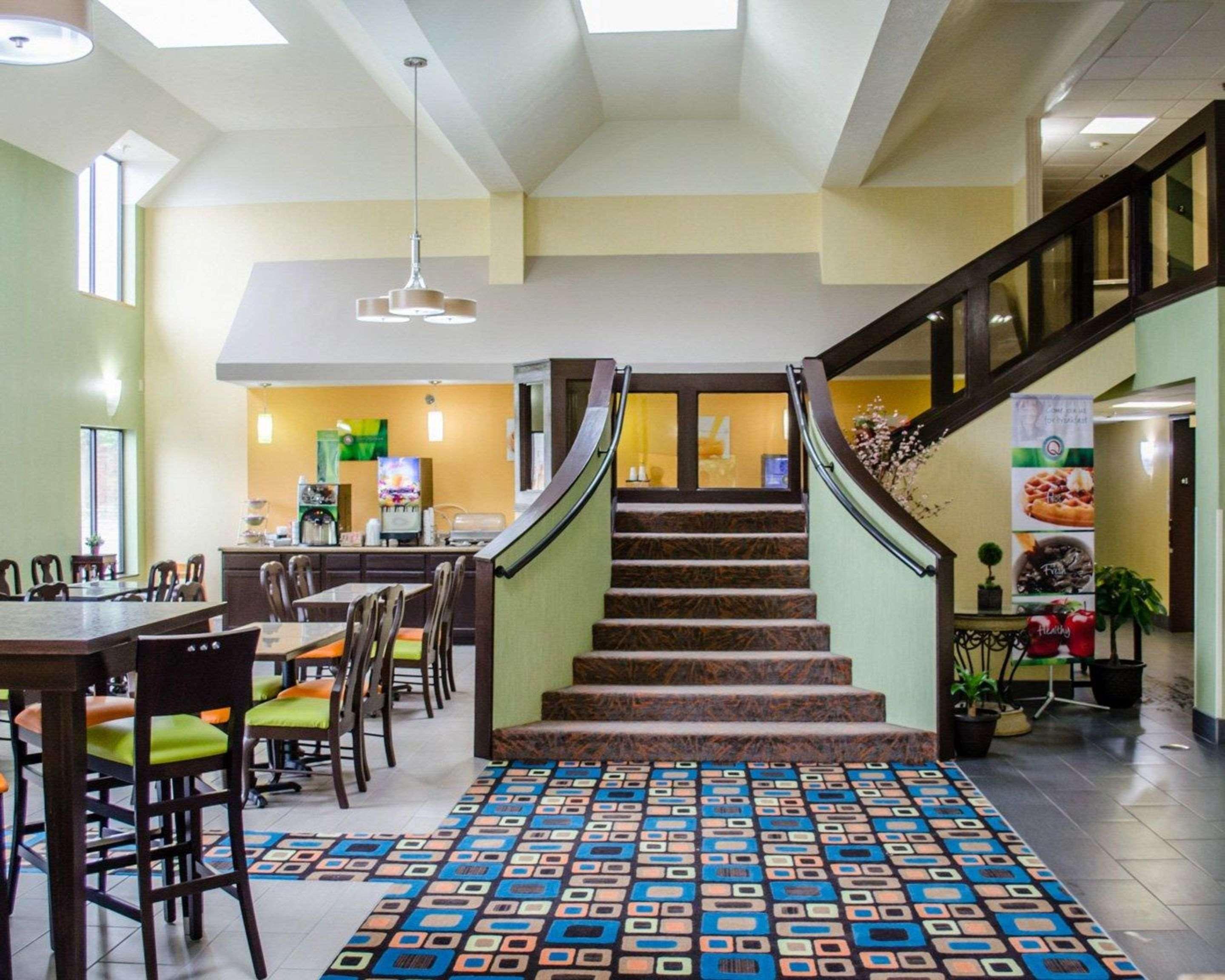 Quality Inn & Suites Medina - Akron West Exteriér fotografie