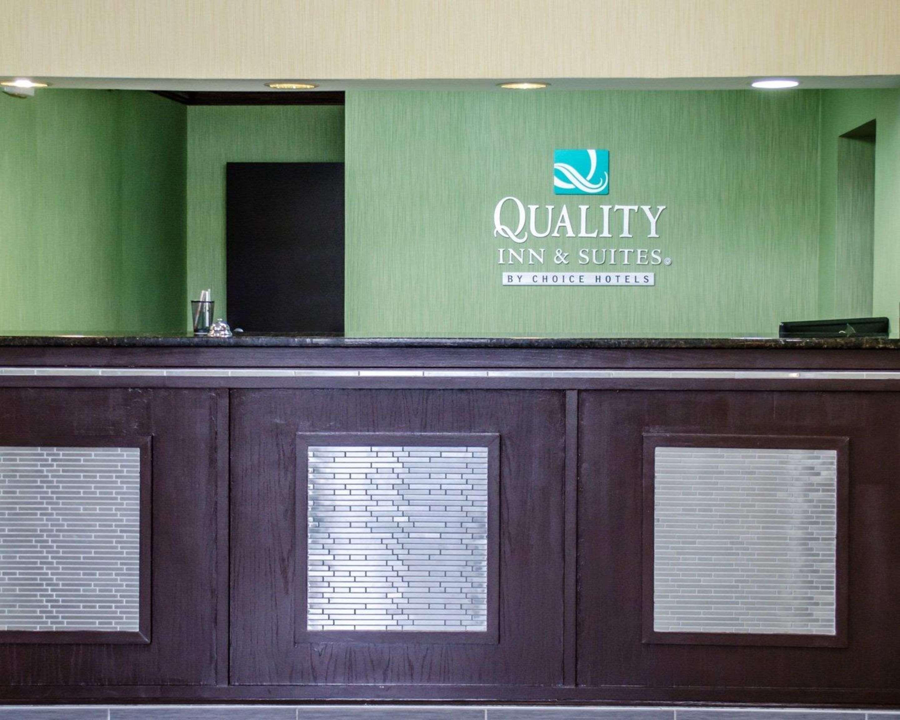 Quality Inn & Suites Medina - Akron West Exteriér fotografie