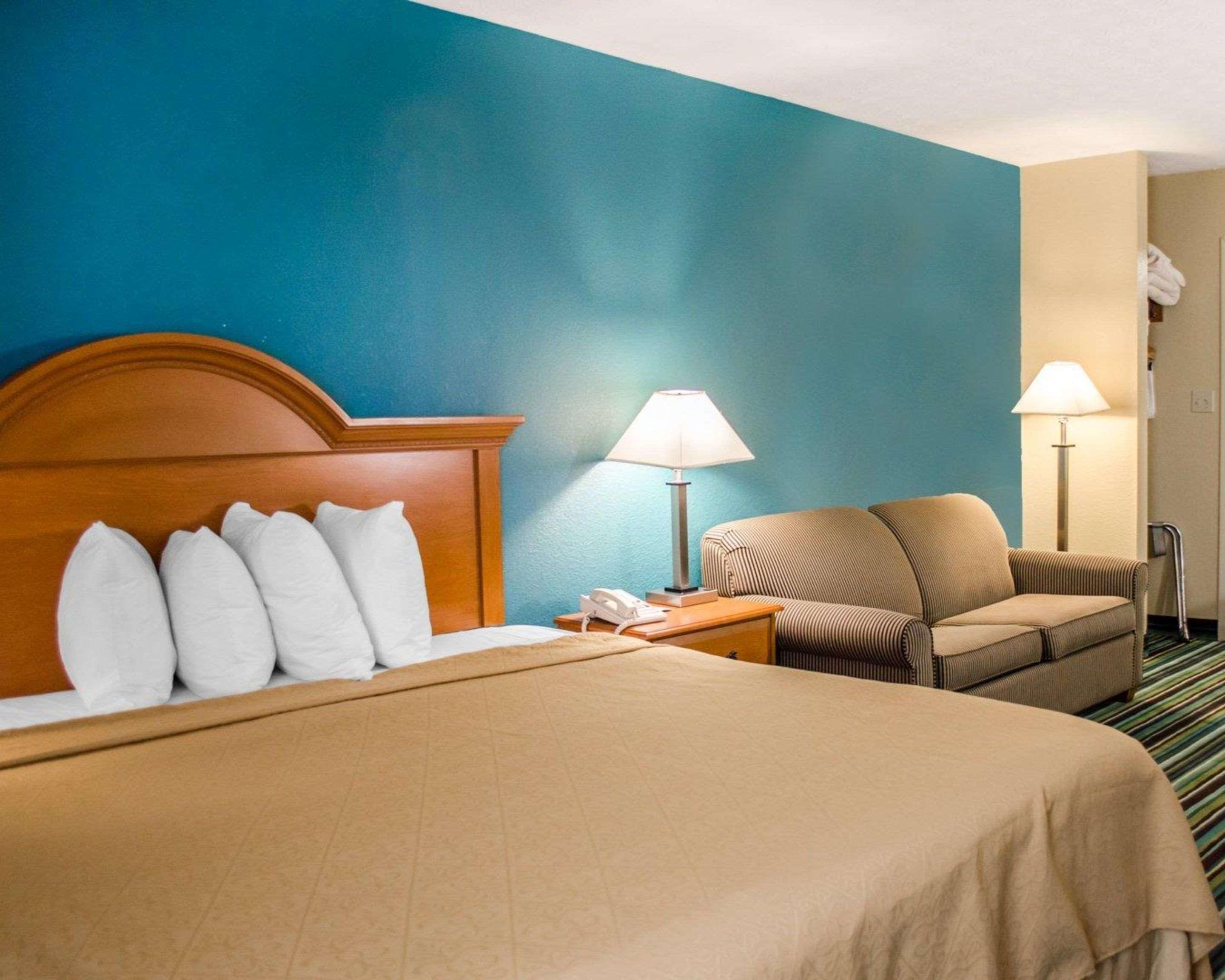 Quality Inn & Suites Medina - Akron West Exteriér fotografie